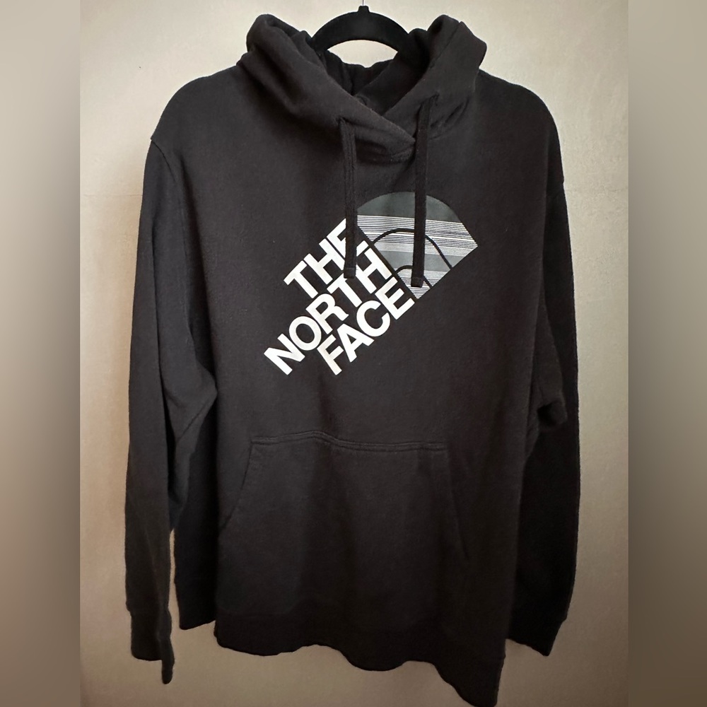 Men’s North Face hoodie
